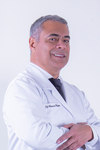 Dr. Marcelo
